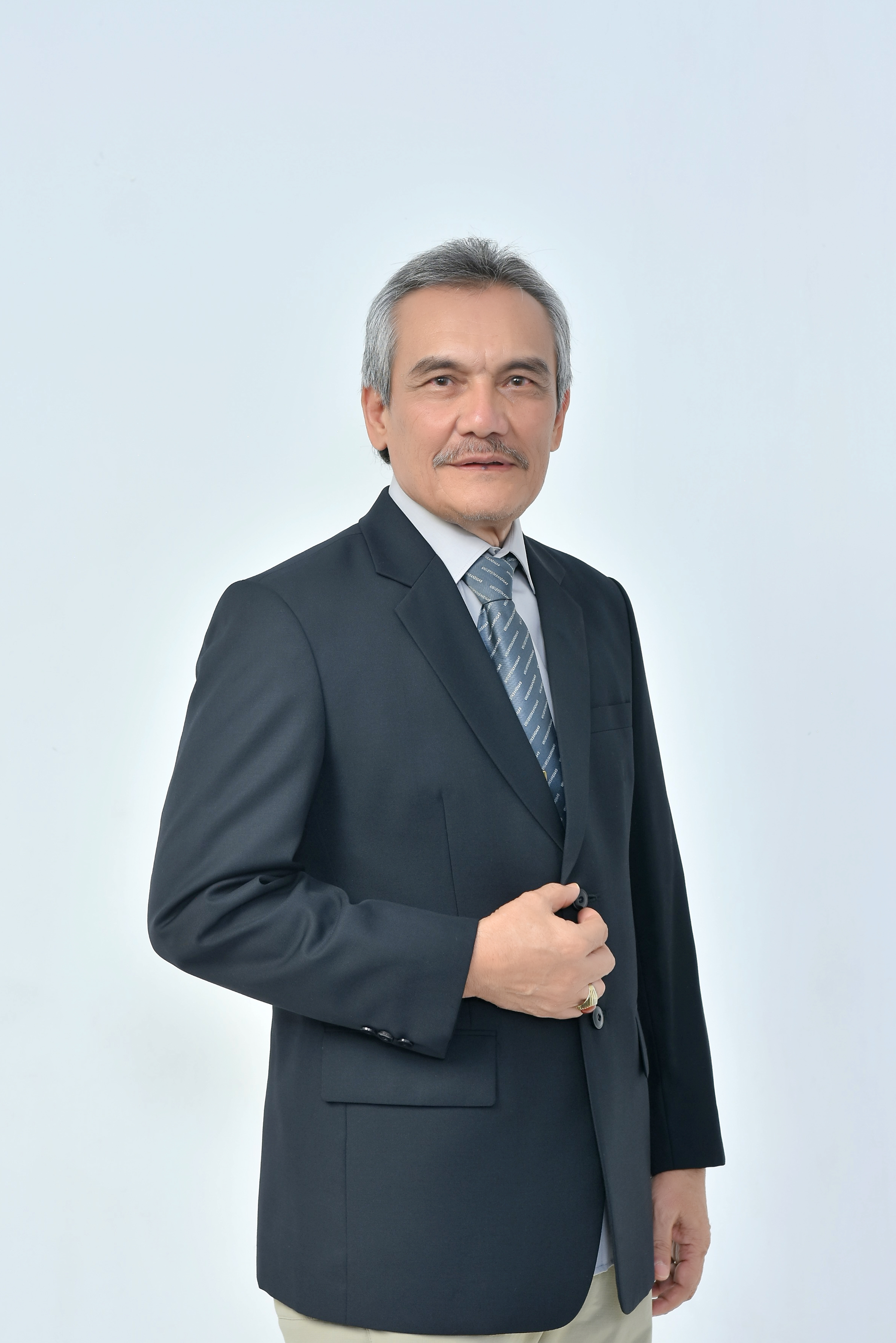 Foto Prof. Dr. Ir. Fauzan Azima, M.S