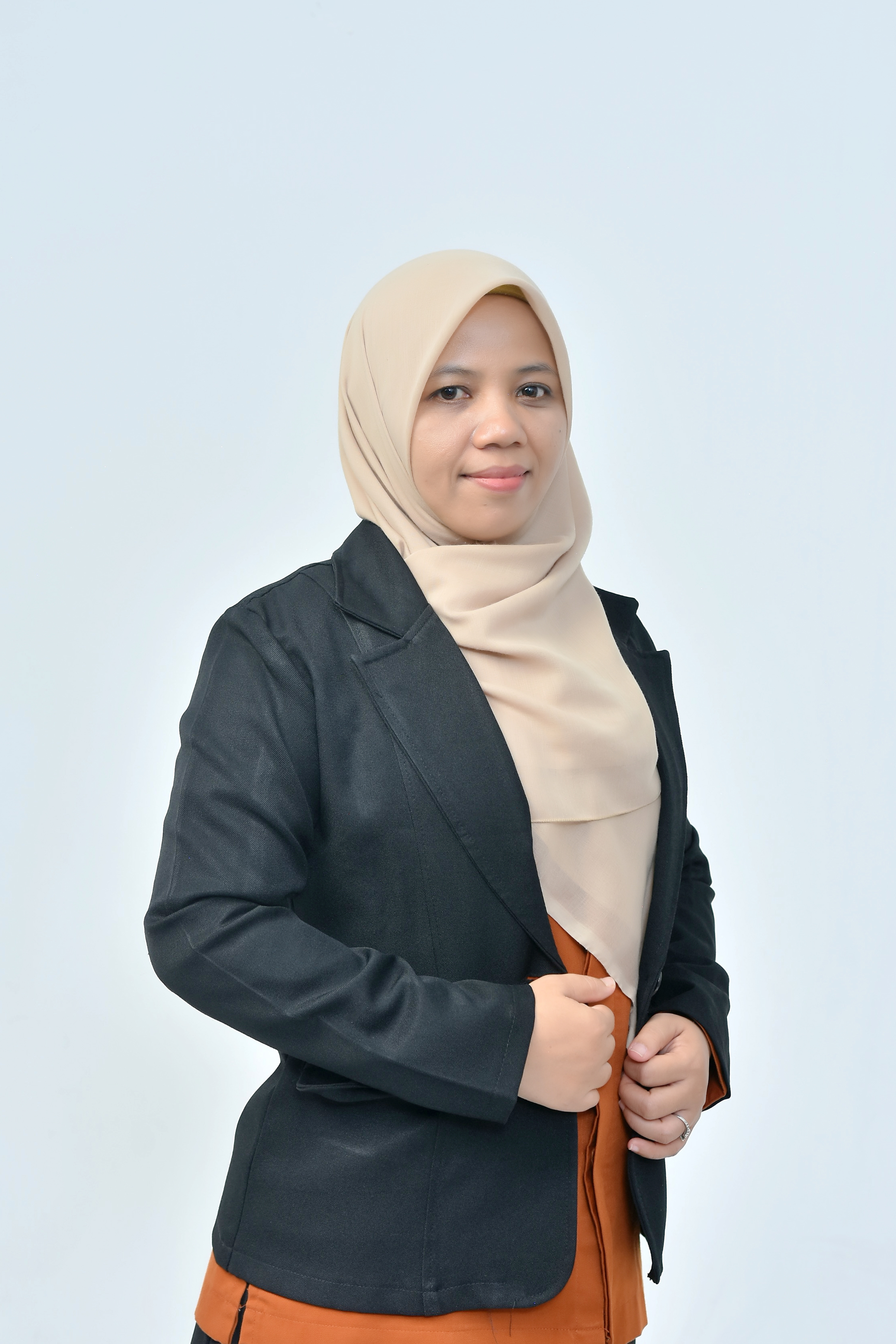 Foto Reni Koja, S.T.P, M.Si